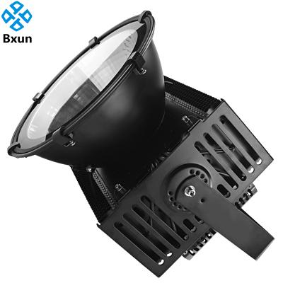 China High bright outdoor high power ip65 high-lumen sports flood light flood light construction site floodlights high-pole lamps 500W 1000W for sale