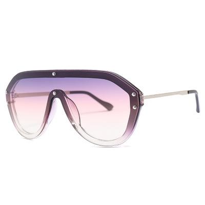 China Plastic Oversized Sports Sunglasses Fashion Plastic Oversized Sunglasses Large Frame Glass Siamese Lenses for sale