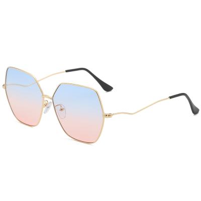 China Polygon Gradient Sunglasses Polygon Curved Legs Oversized Glasses Shades Big Oversized Woman Sunglasses 2020 for sale