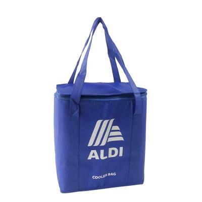 China Custom Logo Waterproof Waterproof Insulated Aluminum Foil Non Woven Tote Cooler Bag For Food for sale