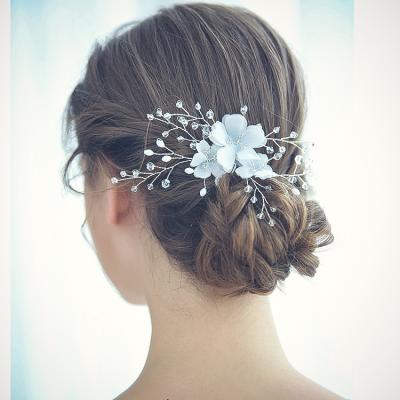 China Handmade Fancy Eco-friendly Women Hair Accessory Pearls Silver Bridal Hair Accessories Bridal Wedding Headpiece Hairpins for sale