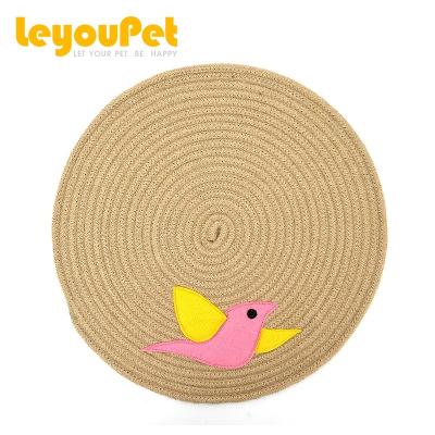 China Eco-friendly Leyou Sustainable Pet Sisal Cat Toys High Quality Cat Scratching Mat for sale