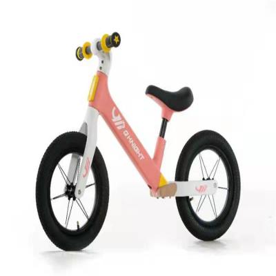 China High Quality Outdoor Foldable Scooter Mini Child Scooter Mini Balance Cycling/On-Road Balance Bike for sale