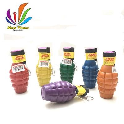 China Daytime Plastic Tube Color Smoke Bomb Hand Held Type For Photograph / Wedding for sale