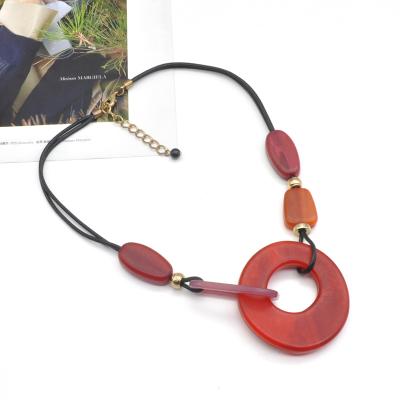 China 2021 TRENDY short rope length choker necklace women rose color acrylic love necklace for sale