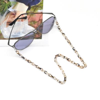 China 2020 Trendy 2021 Stylish Korea Japan Mini Circles Linked Kid Necklace Leopard Acetate Face Mask Chain Holder for sale