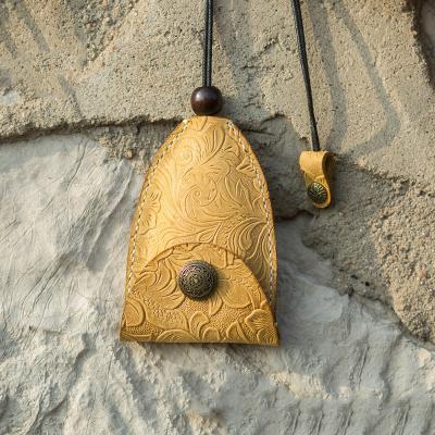 China Fashion Carved Car Key Cases Vintage Genuine Leather Crazy Horse Leather Key Bag With Lanyard for sale