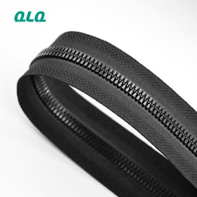 China 5# 8# 10# Viable Wholesale Custom Long Plastic Zipper Chain Plastic Zipper With Custom Special Teeth for sale