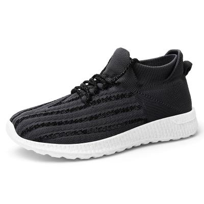 China Fashion trend ready to ship breathable women's sports shoes 2022 new casual fashion sneakers men on the cloud running shoes for sale