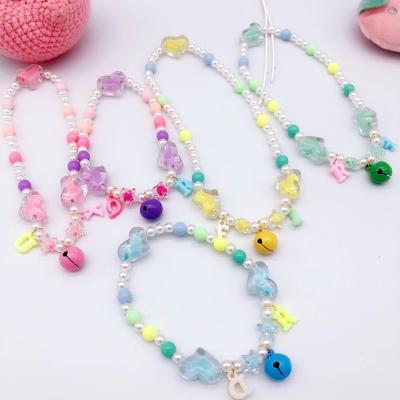 China Fashionable Pet Cat Teddy Bear Necklace Accessories Pet Cat Pearl Necklace Viable Jewelry Necklace for sale