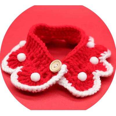 China Lovely Pet Cat Dog Viable Wool Rabbit Wool Weave Christmas Jewelry Weave Saliva Towel Collar Knitting Bib for sale