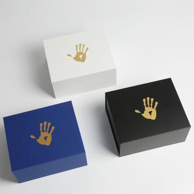 China OEM ODM Magnetic Folding Box Perfume Packaging Cardboard Box With Magnetic Lid for sale