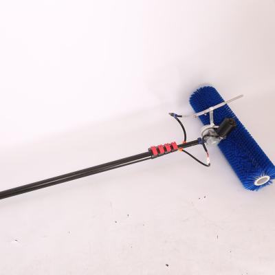 China Durable Long Handle Solar Panel Cleaning Brush Solar Panel Rotation Cleaning Tool for sale