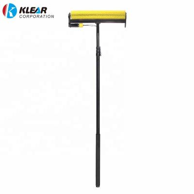 China Long Handle Solar Panel Sustainable Cleaning Brush Dry / Wet Brush For Solar Panel for sale