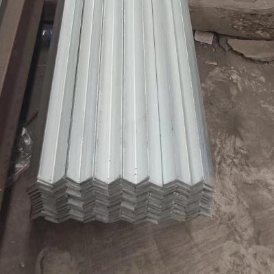 China ISO9001 Hot Dip Galvanized Angle /  L Shaped Mild Steel Angle Anti Corrosion for sale