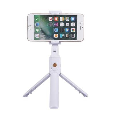 China Mobile Phone Tripod Lever New BT Selfie Telescopic Shutter K07 Universal Live Camera Remote Control Remote Control for sale