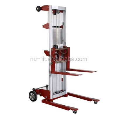 China Aluminum Manual Winch Forklift Stacker With Straddle Leg SW-159 for sale