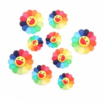 China Europe Yiwu Manufacturing Bulk Stock Smiling Resin Colorful Cute Sunflower Shape Flat Resin Crafts For DIY for sale