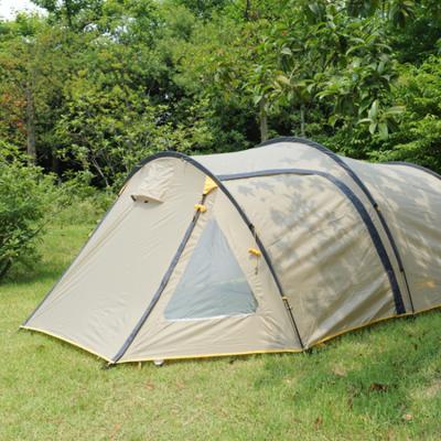 China 4 6 Person Breathable Outdoor Travel Waterproof Camping Tent Fiberglass Poles Polyester Double Layers for sale