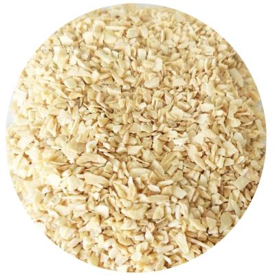 China Granulated Garlic Bulk, Vacuum Pack 	Dehydrated Garlic Flake COMMON, Open Air for sale