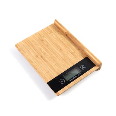 China Sustainable Unique Kitchen Beef Chop Set Expandable Bamboo Cutting Board With Storage for sale