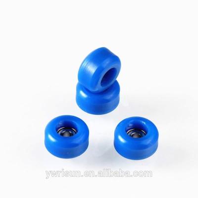 China WFSN0004 Wholesale PU Finger Skateboard Blue Mini Fingerboard Bearing Wheels for sale