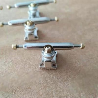 China Zinc Alloy Skateboard 32MM New Single Finger Axle Truck With Locknuts for sale