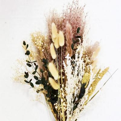 China Boho Decor Dried Pampas Grass Decor Palm Leaves Bouquet Dried Flower Bouquet for sale