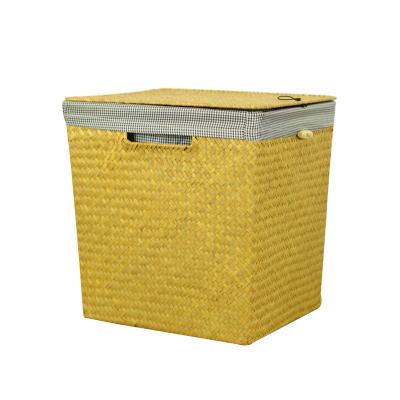 China Large Straw Sustainable Home Laundry Basket With Lining Wicker Bedroom Clothes Laundry Baskets With Lids for sale