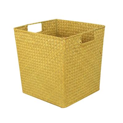 China Sea Grass Sustainable Natural Woven Laundry Kids Storage Basket For Laundry for sale