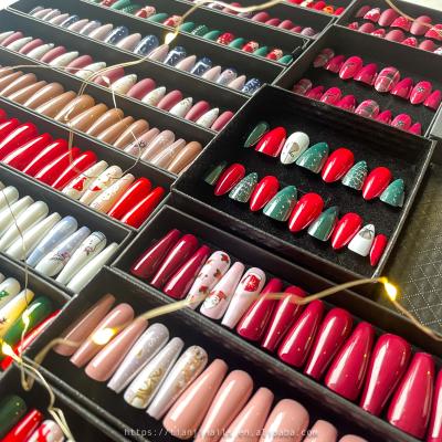 China Easy Apply 2021New Arrival Christmas Fake Nail Art Press On Nails Artificial Nails With Packaging Box Press On Nails for sale