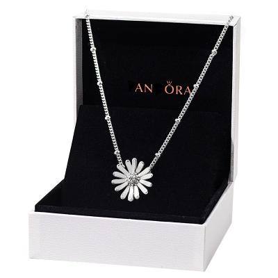 China 2021S925 Daisy Sterling Silver Clavicle Chain Necklace Women Fashion for sale