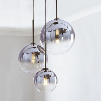 China Living Room Bedroom Restaurant Decorative Modern Gradient Glass Ball Pendant Light for sale