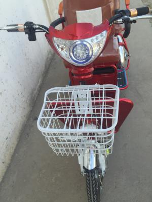 China la vespa eléctrica/3 del triciclo de la movilidad 800W rueda la vespa eléctrica GT04 en venta