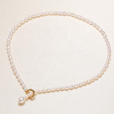 China CLASSIC fashion pearl necklace pendant 4-5mm freshwater rice pearl necklace with handcrafted adjustable clasp for sale