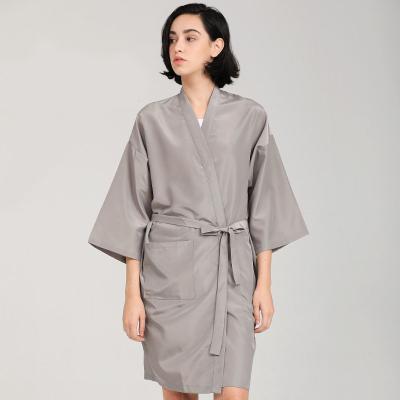 China Barber Shop Wholesale Women's Kimono Barber Dressing Gown For Premium Polyester Eco-Friendly Robe for sale