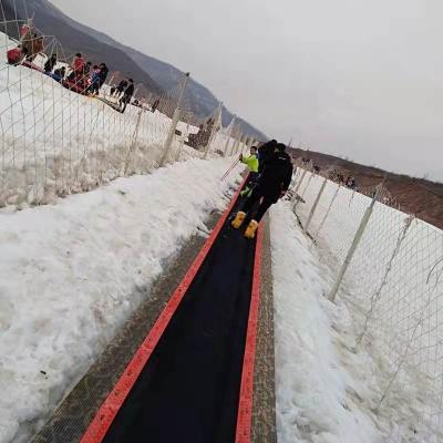 China Recreational Equipment Ski Transport People Carrier Magic Belt Conveyor for sale