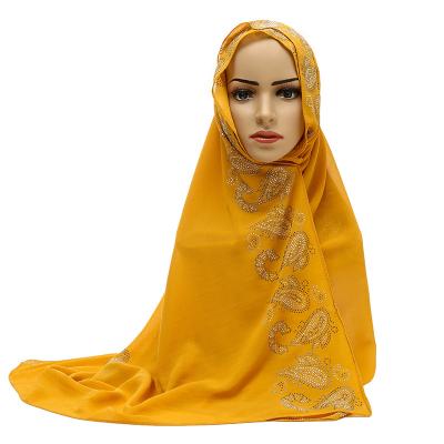 China Wholesale Scarf 2021 Hot Simple Muslim Women's Scarf Zhenshiman Cashew Flower Pearl Chiffon Scarf Polyester Latest Large for sale