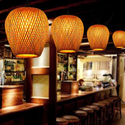 China Chinese Style Rattan Pendant Lamp Antique Handmade Chandeliers Bamboo Pendant Light For Home Living Room Ceiling Hanging Shade for sale