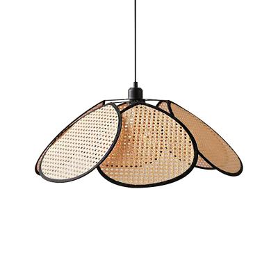 China 100% Handmade Natural Materials Handcraft The Lampshade Reading Handmade Bamboo Rattan Ceiling Light Pendant Lamp Chandelier In China for sale