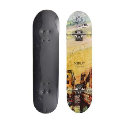 China Canada Maple Outdoor Tablet 4 Wheel Skateboard Fashionable Youth Adult Exercise Skateboard for sale