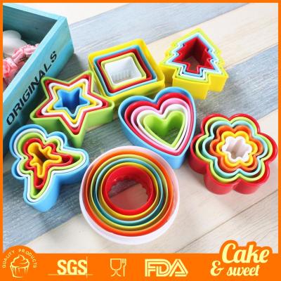 China 5pcs Sustainable Plasticdouble Side Biscuit Cutter Set for sale