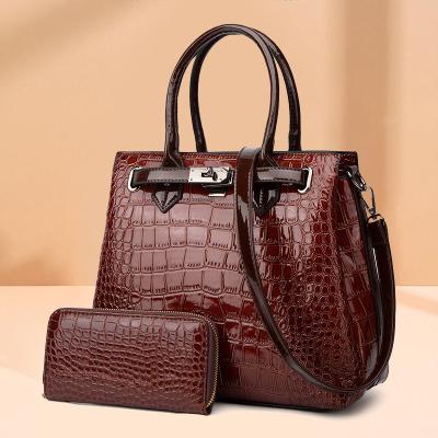 China New Fashion Crocodile Pattern Patent Leather One-shoulder Luxury Cross Letter Portable Diagonal Two-piece Bag Set - Body Bag Women for sale