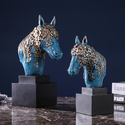 China Hotel Resin Horse Head Statue Living Room Ornament Horse Sculpture for sale