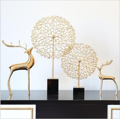 China New Design Hotel Art Decor Metal Tree Home Decorative Props for sale