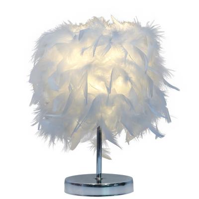 China Modern Hot Selling Girl's Bedroom Bedside Lamp Modern Simple Personalized Wedding Birthday Gift Feather Decorative Table Lamps for sale