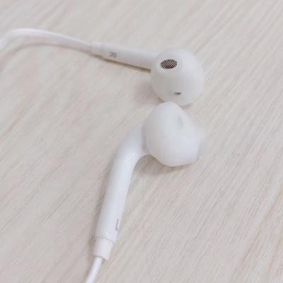 China Perfect 2021 Popular Sound Cable Stereo Headset In Ear Earphone Headphones For Samsung Galaxy S6/S7 Earbud for sale