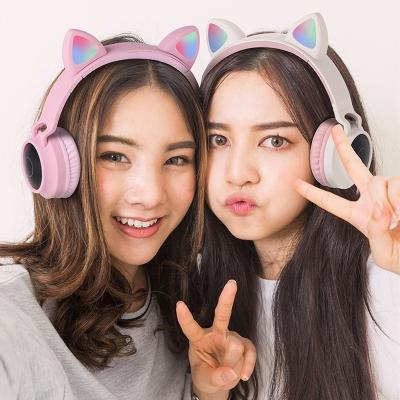 China High Fidelity Stereo Head Phones Headphones Over-Ear Tooth Canceling LED Cat Ear Adjustable Headphones Blue Headband Noise Wireless Earphone for sale