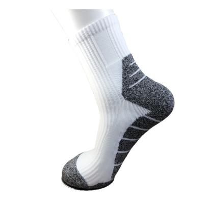 China Basketball Men Elite Breathable Crew Designer Soft Thick Terry Cushion Sports Socks for sale