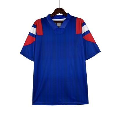 China Vintage Fußball Trikot Druckmannschaft Club Fußball Uniform Vollteam Set Fußballshirts zu verkaufen